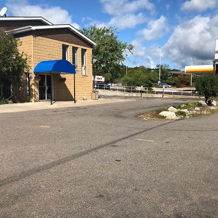Reliance Inn Wausau Bagian luar foto