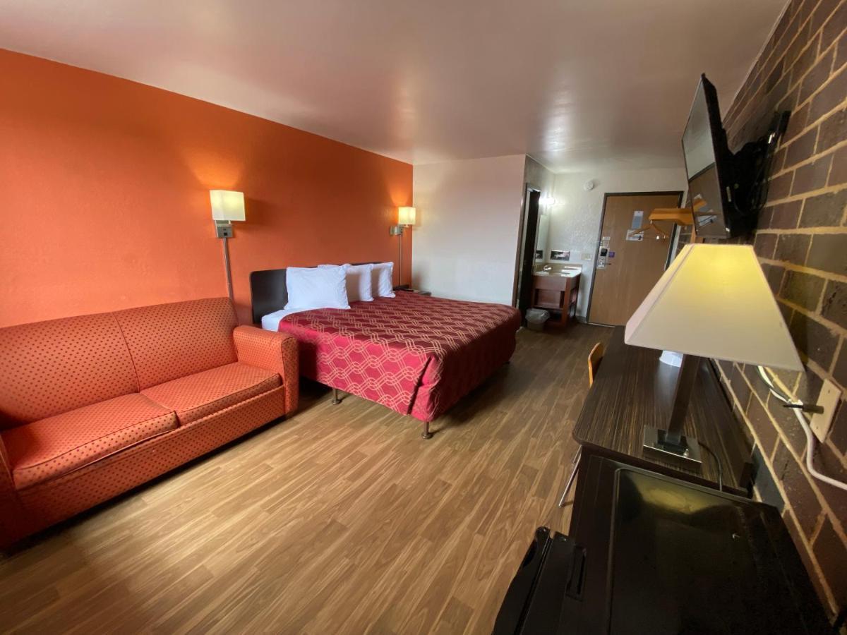 Reliance Inn Wausau Bagian luar foto