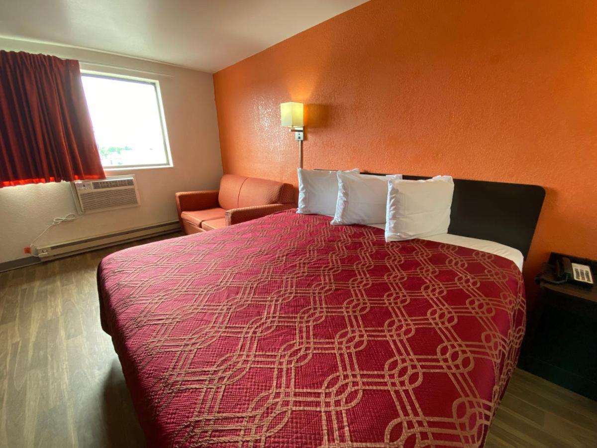 Reliance Inn Wausau Bagian luar foto